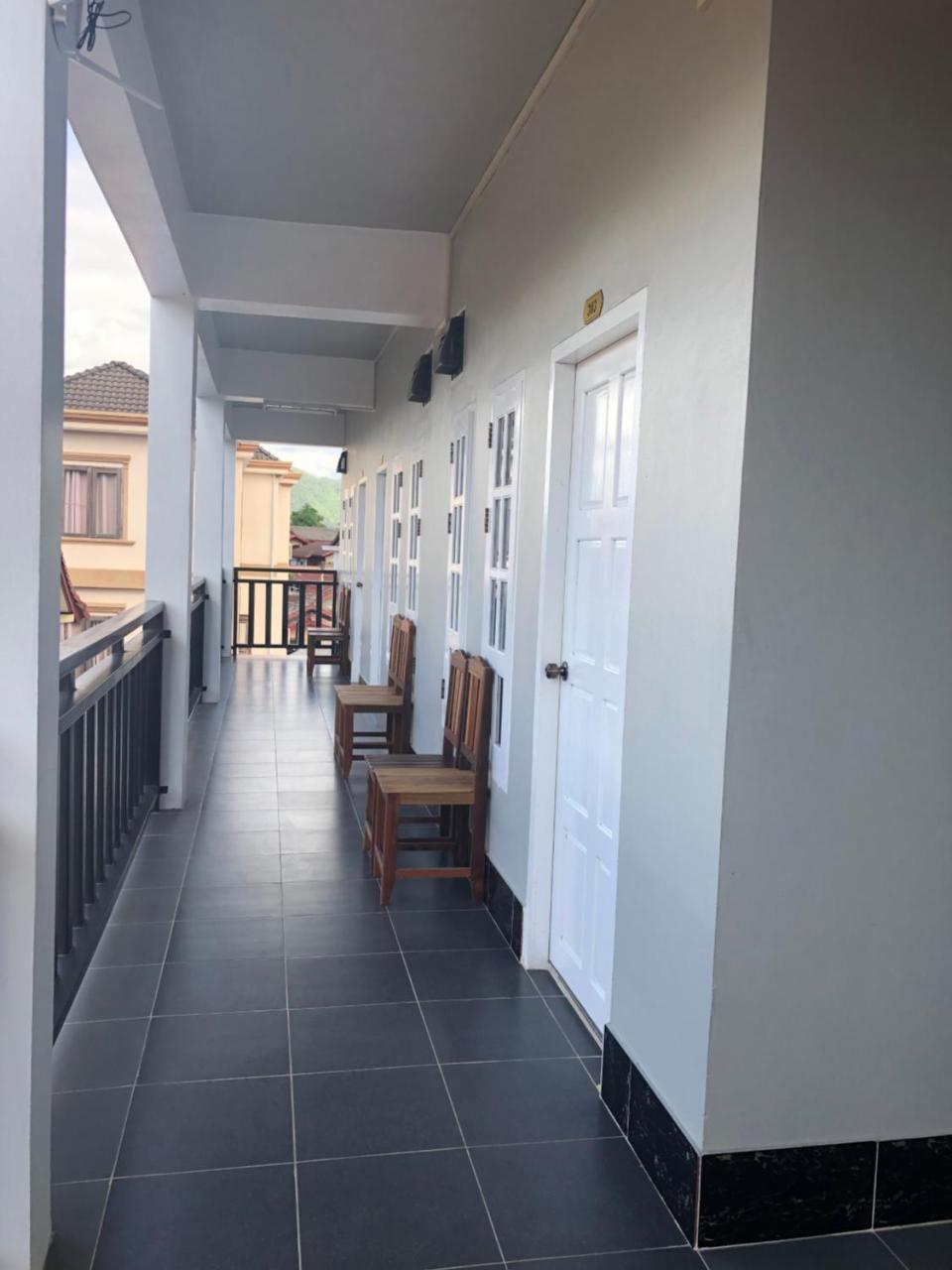 Jasmine Vangvieng Hotel Ванг-Виенг Экстерьер фото